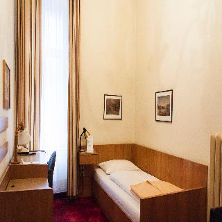 Hotel Fuerstenhof 3*